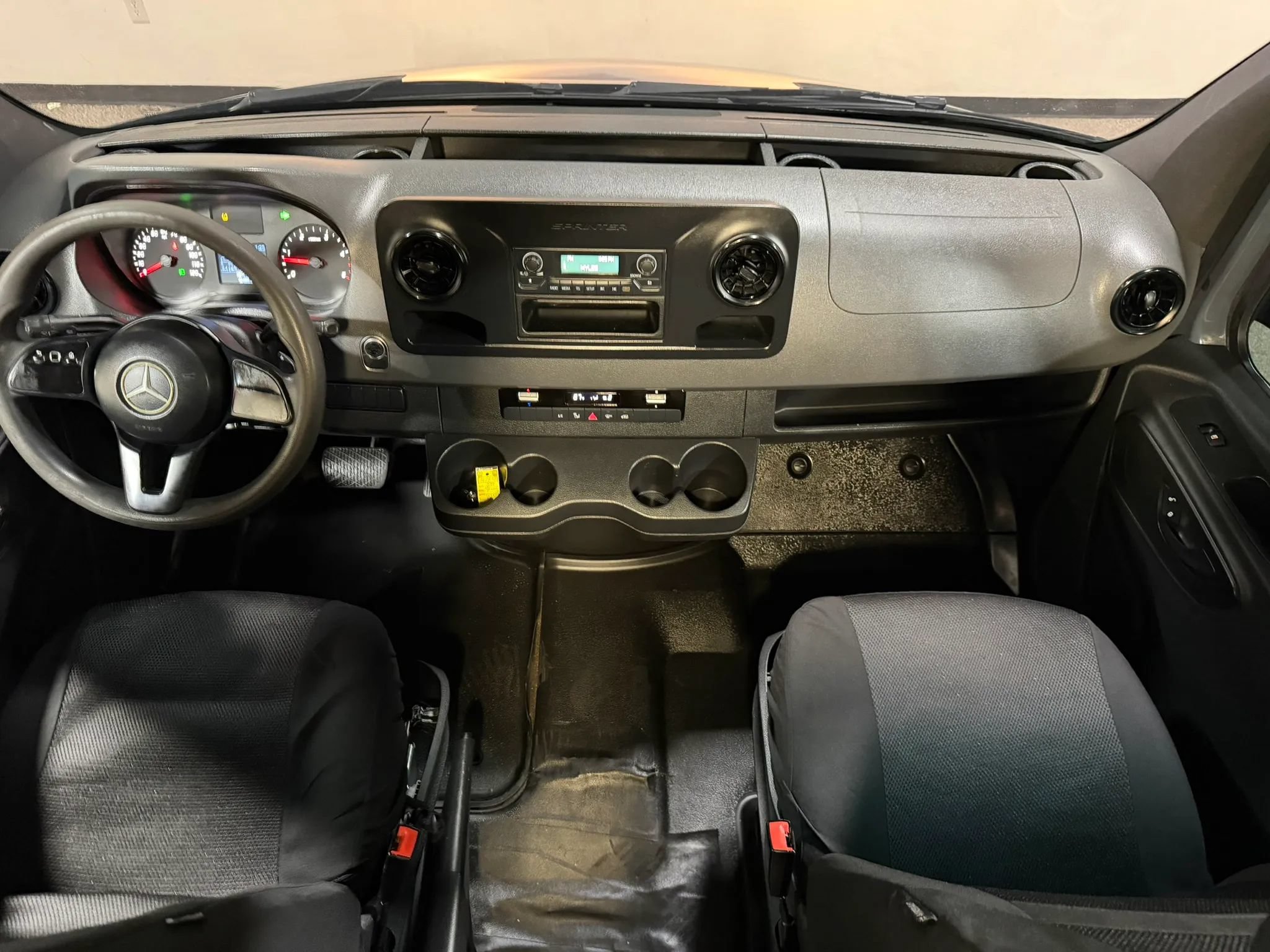 Used 2019 Mercedes-Benz Sprinter 170 image 46