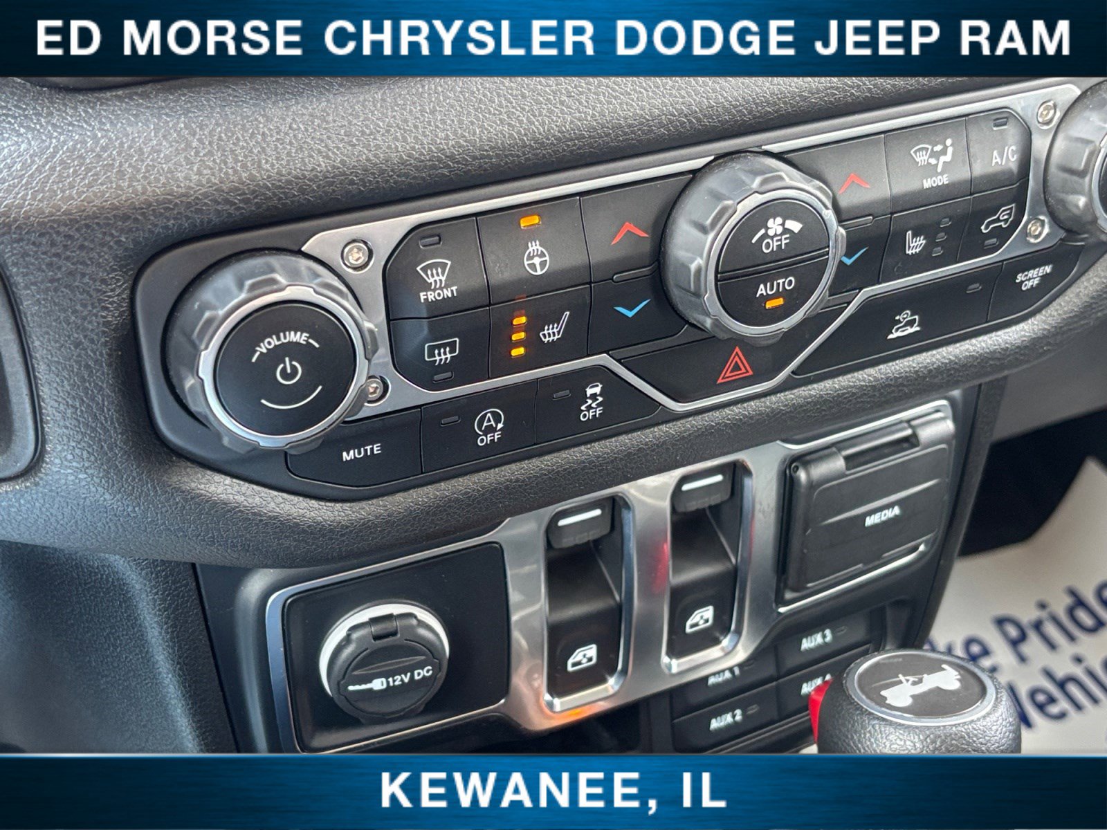 Used 2024 Jeep Wrangler Sport S image 27