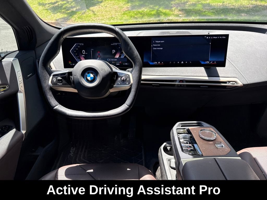Used 2024 BMW iX xDrive50 w/ Premium Package AWD/4WD image 25