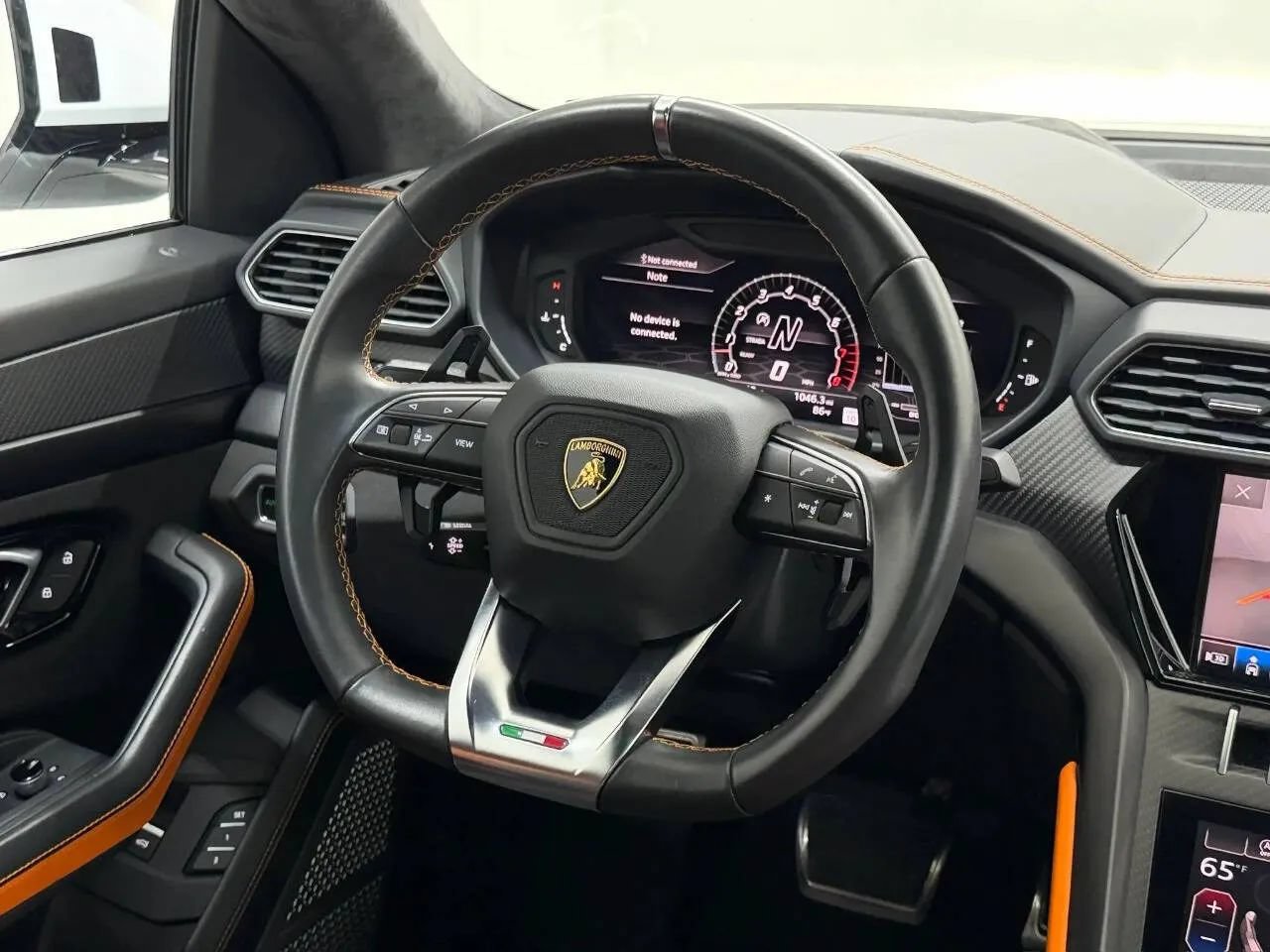 Used 2022 Lamborghini Urus AWD/4WD image 20