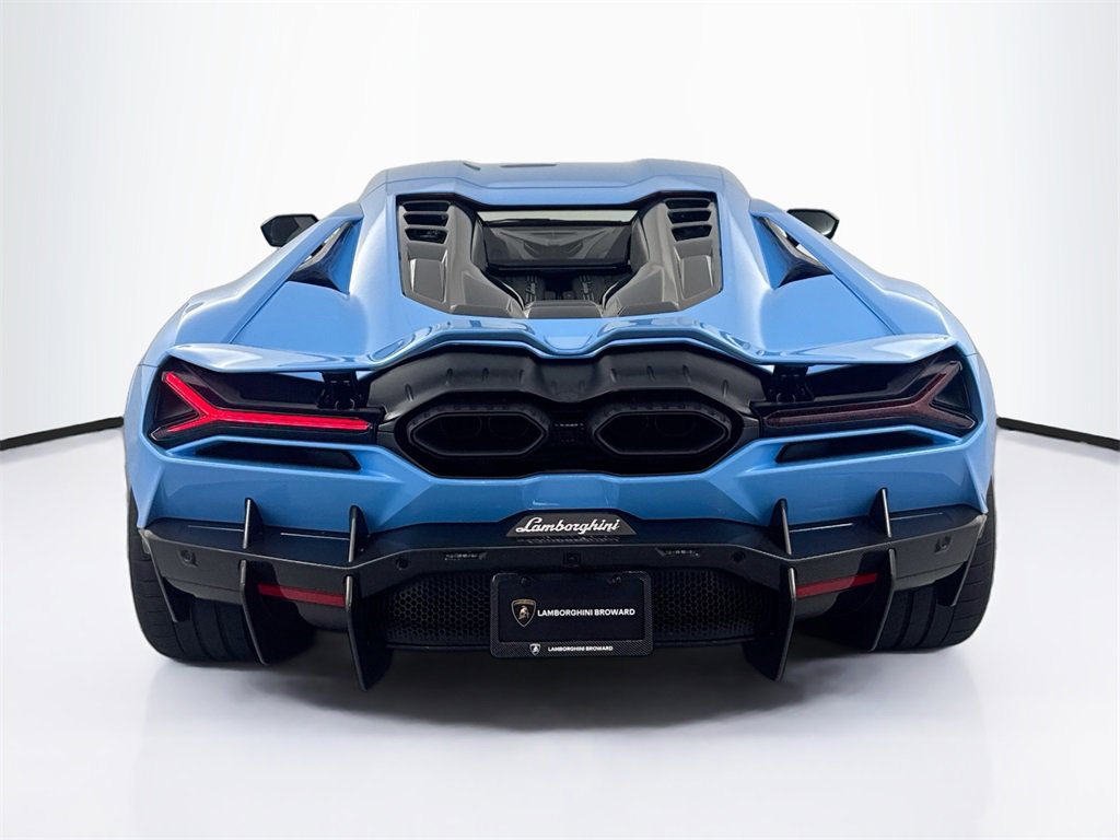 Used 2024 Lamborghini Revuelto image 6