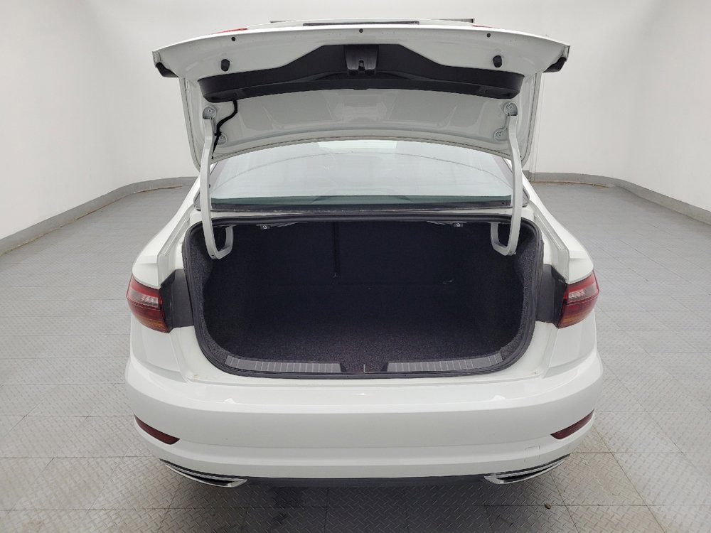 Used 2019 Volkswagen Jetta R-Line FWD image 29