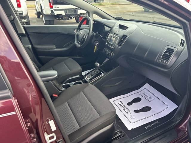 Used 2018 Kia Forte LX w/ LX Rear Camera Package image 13