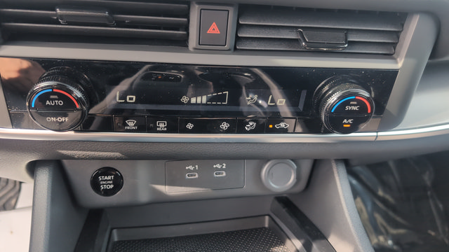New 2026 Nissan Rogue SV AWD/4WD image 17