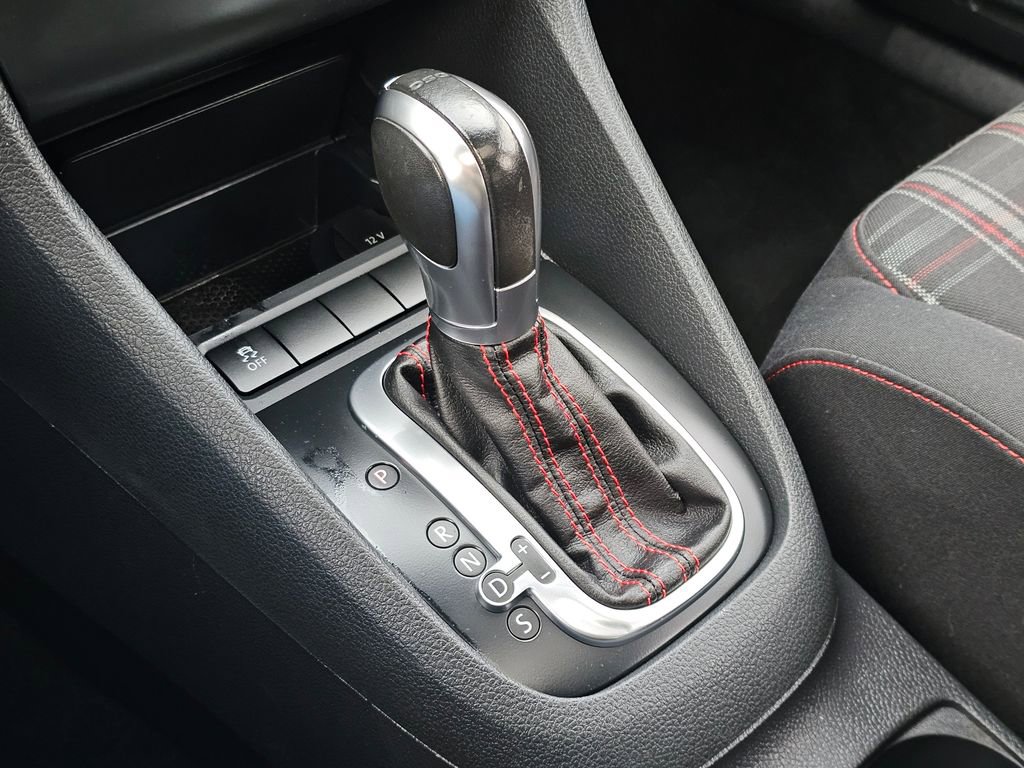 Used 2012 Volkswagen GTI 4-Door image 25