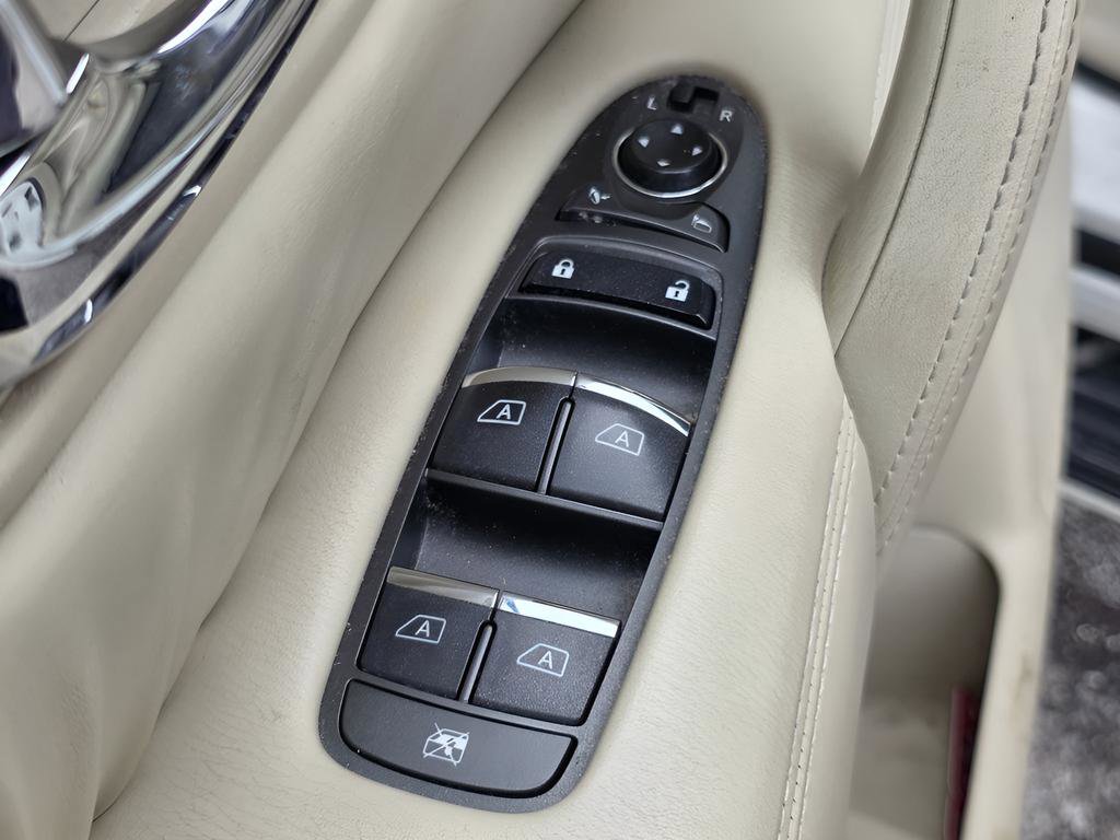 Used 2017 INFINITI QX80 2WD w/ Driver Assistance Package image 20