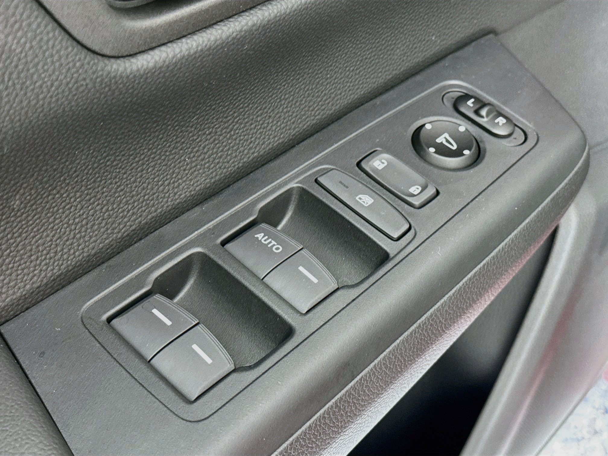 New 2027 Honda CR-V LX image 17