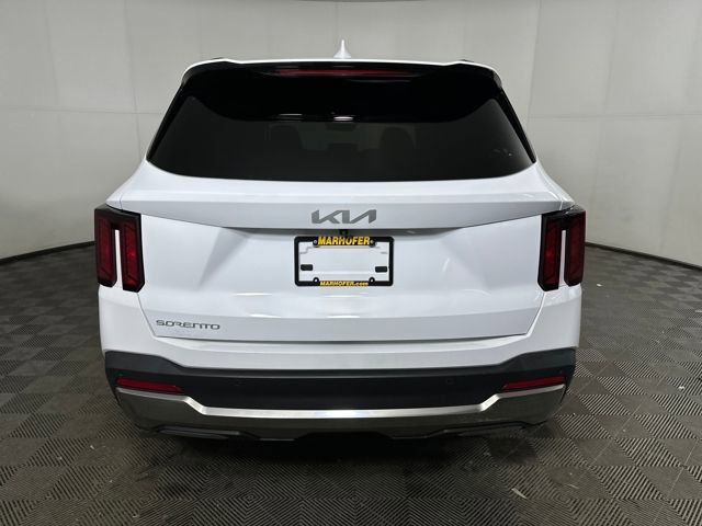 Used 2024 Kia Sorento S w/ Panoramic Sunroof Package image 4