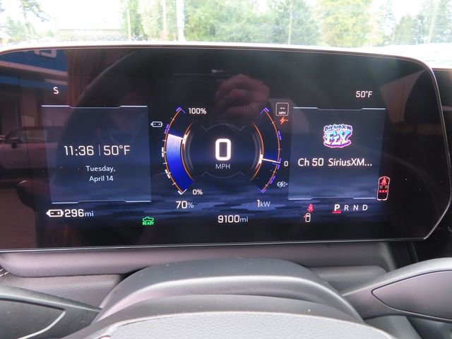 Used 2025 Chevrolet Silverado EV LT AWD/4WD image 22