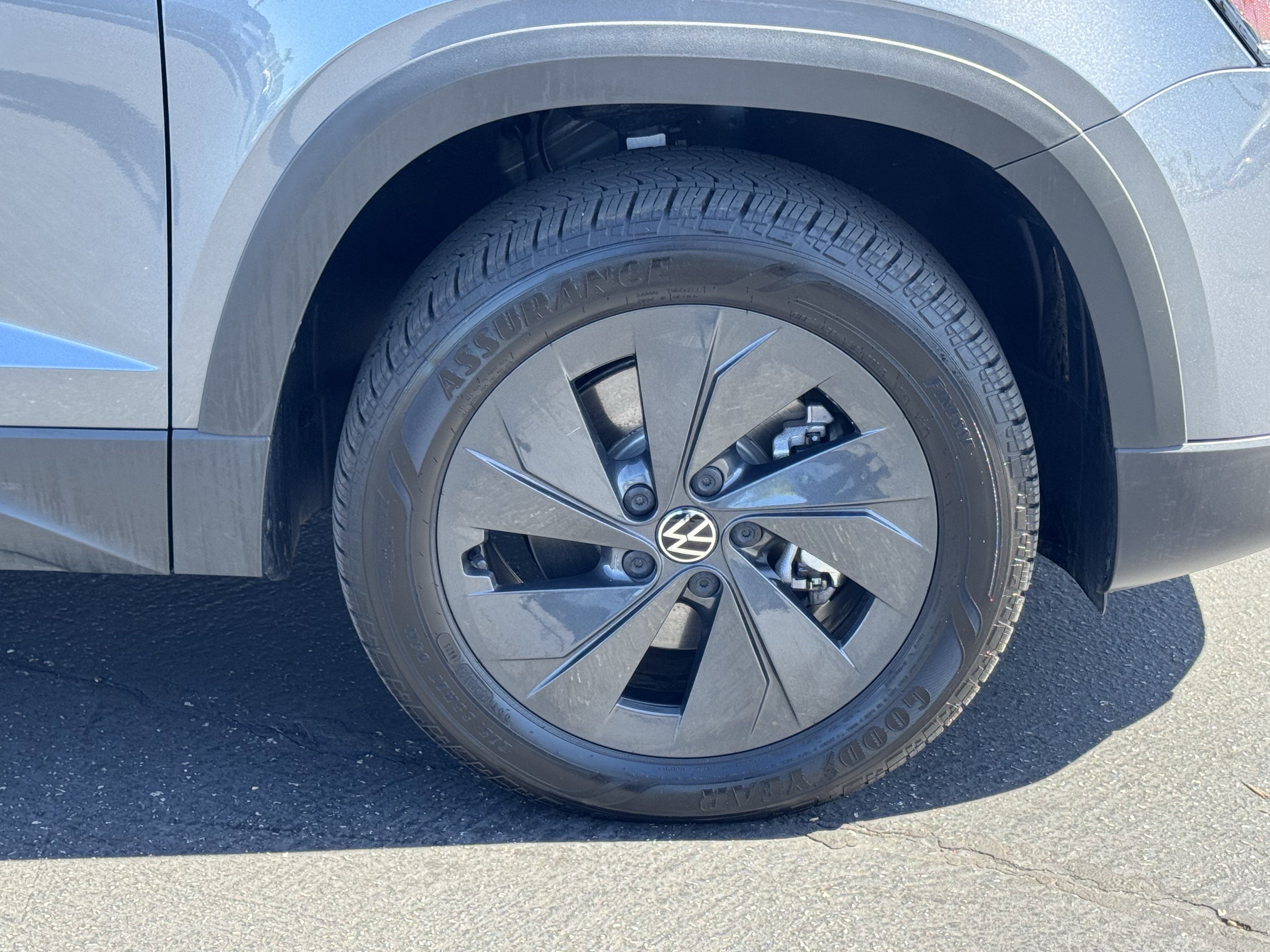 Used 2025 Volkswagen Taos S FWD image 12