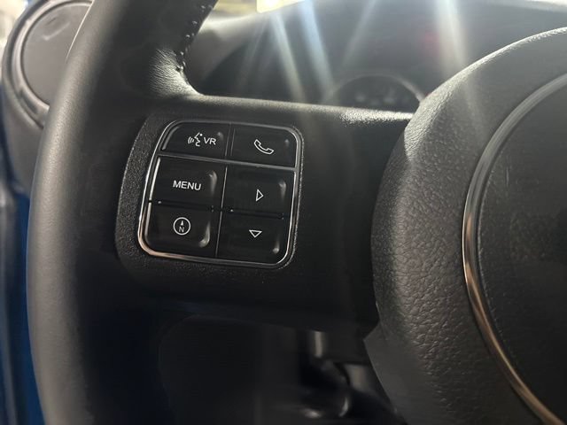 Used 2018 Jeep Wrangler Sport AWD/4WD image 15