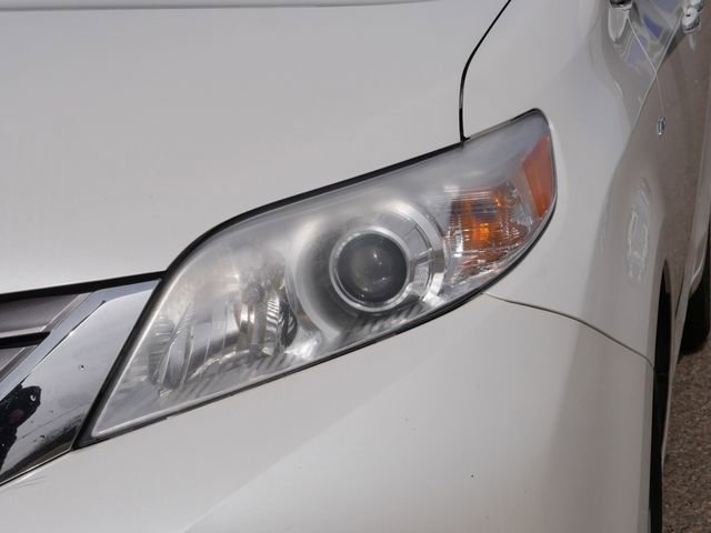 Used 2017 Toyota Sienna XLE image 10