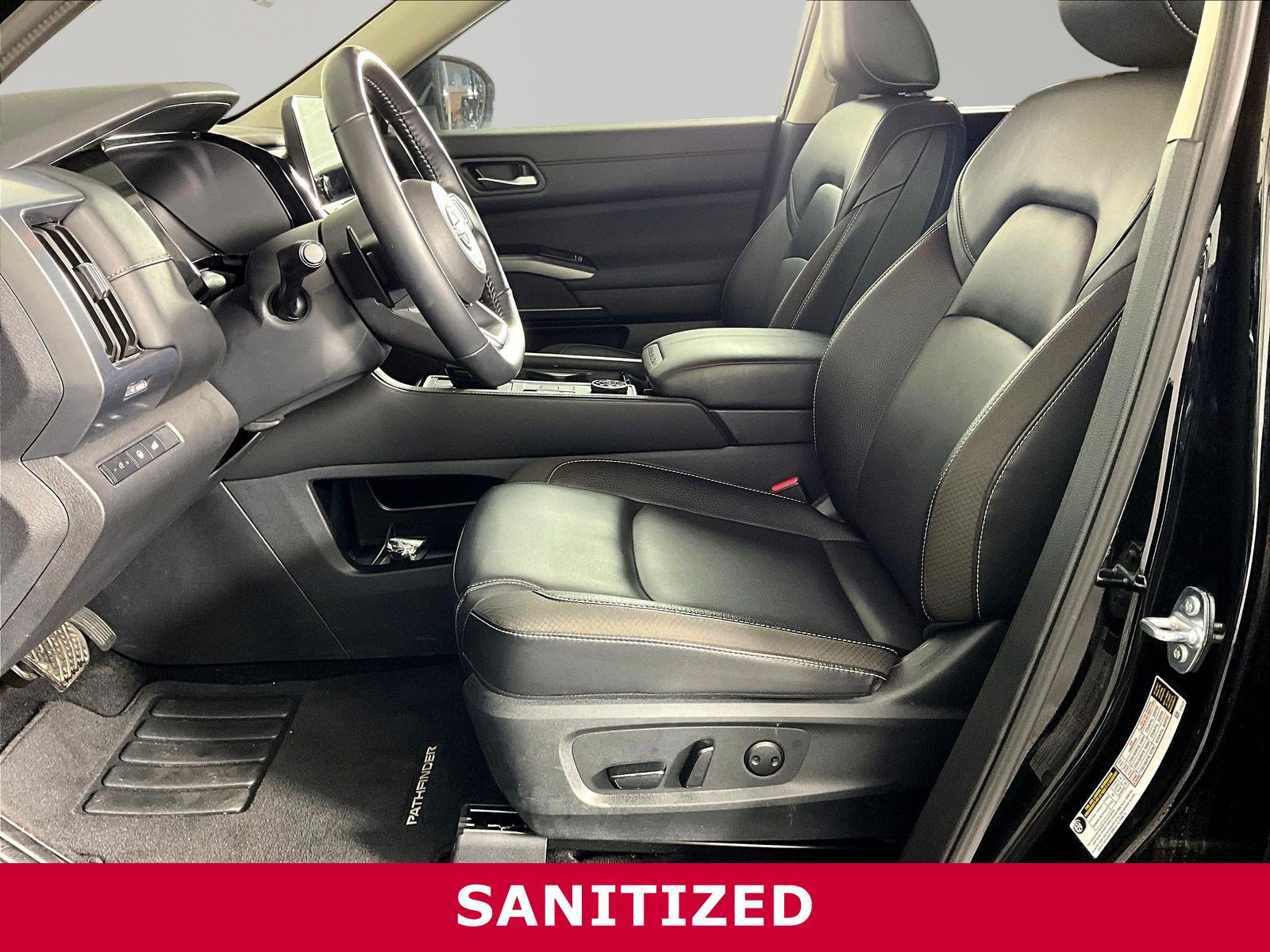 Used 2025 Nissan Pathfinder SL AWD/4WD image 20