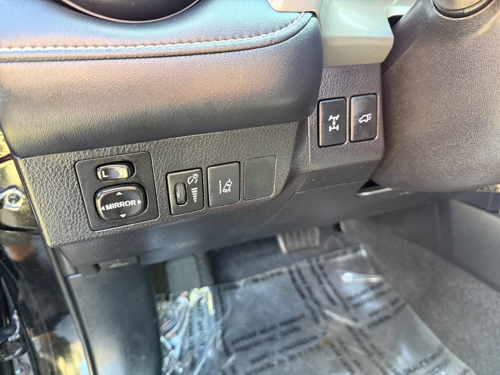 Certified 2016 Toyota RAV4 Limited AWD/4WD image 28