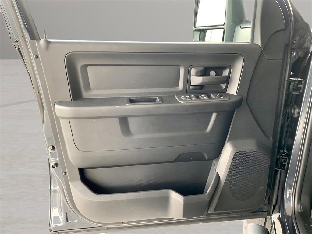 Used 2025 RAM 2500 Tradesman image 28