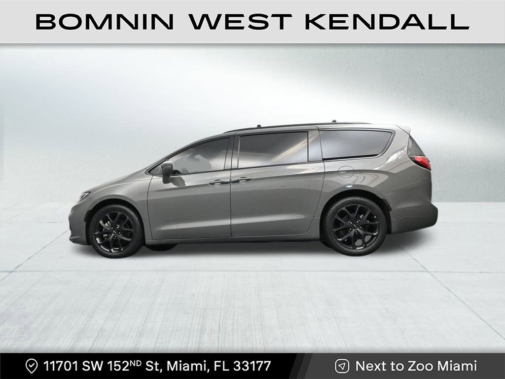 Used 2022 Chrysler Pacifica Limited w/ S Appearance Package image 22