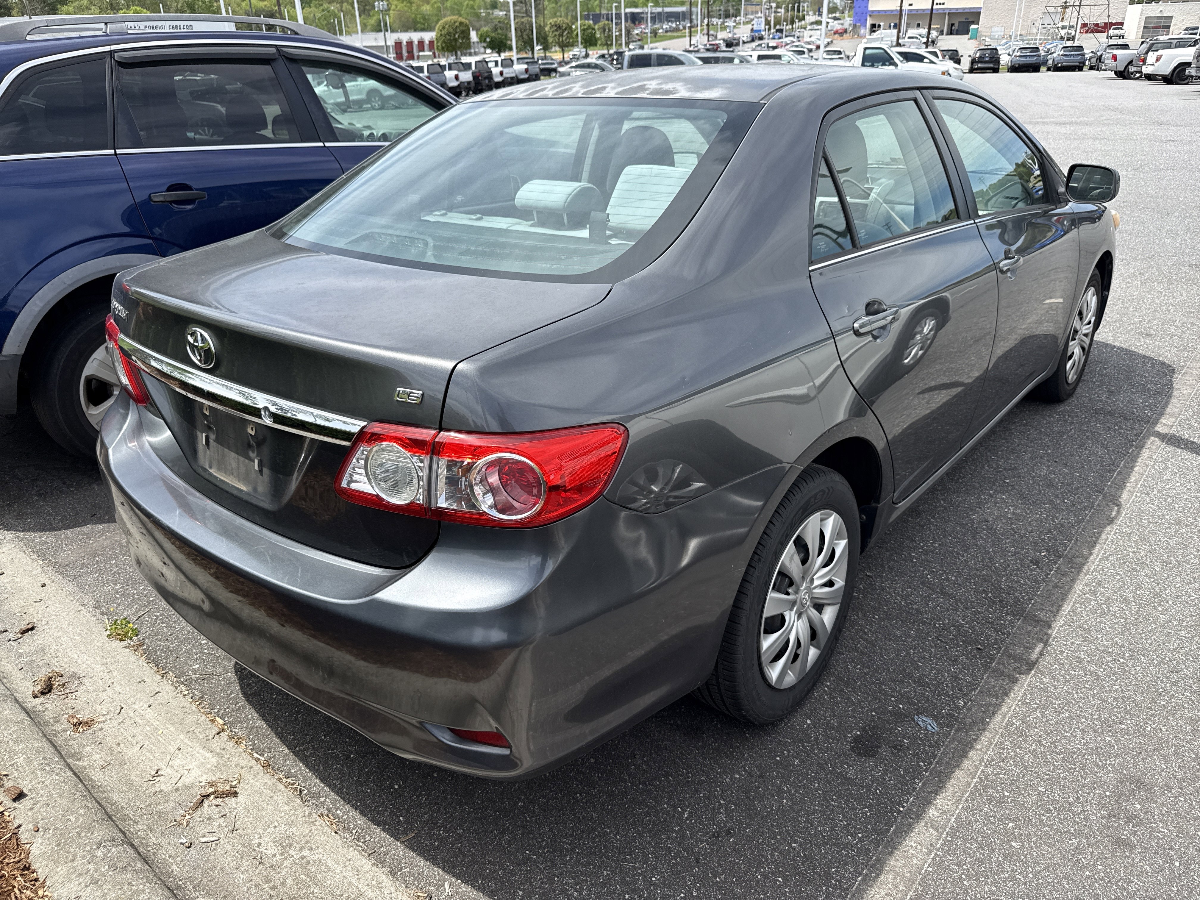 Used 2013 Toyota Corolla LE image 11