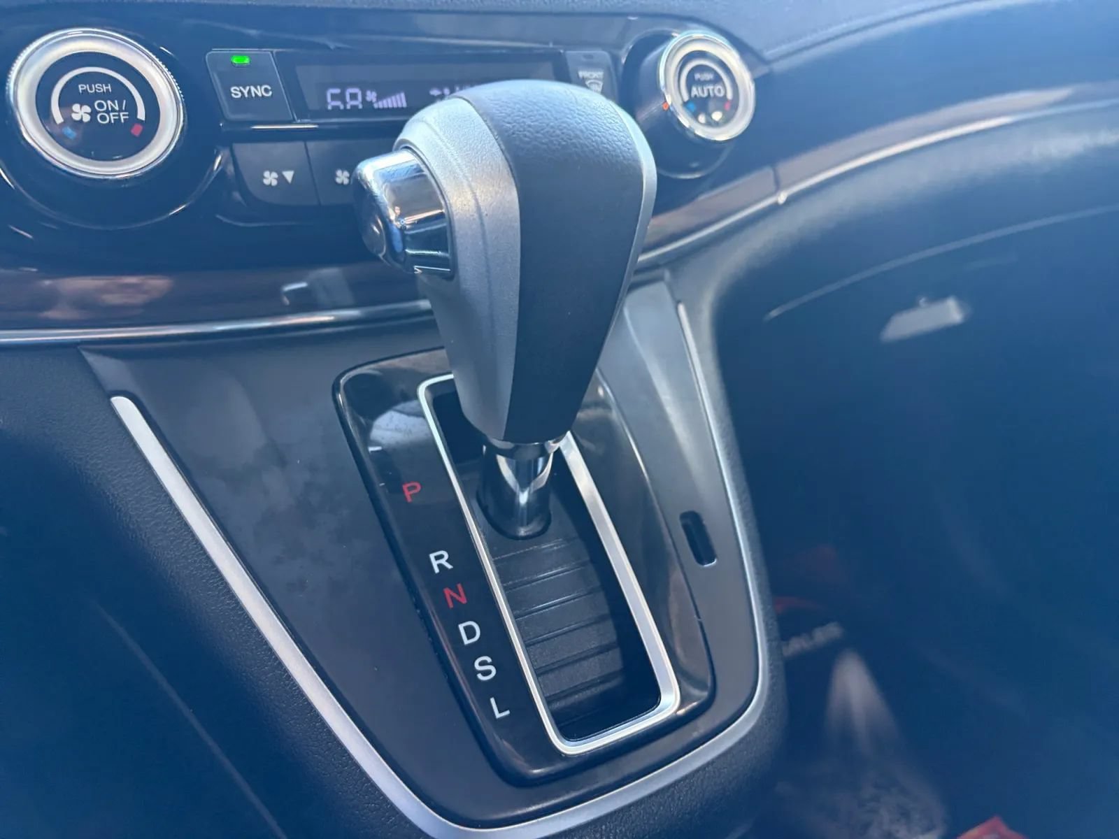 Used 2016 Honda CR-V Touring image 27