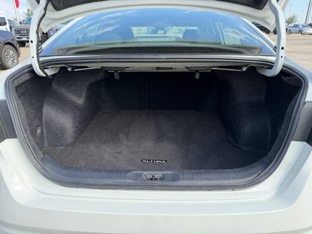 Used 2025 Nissan Altima 2.5 SV AWD/4WD image 8