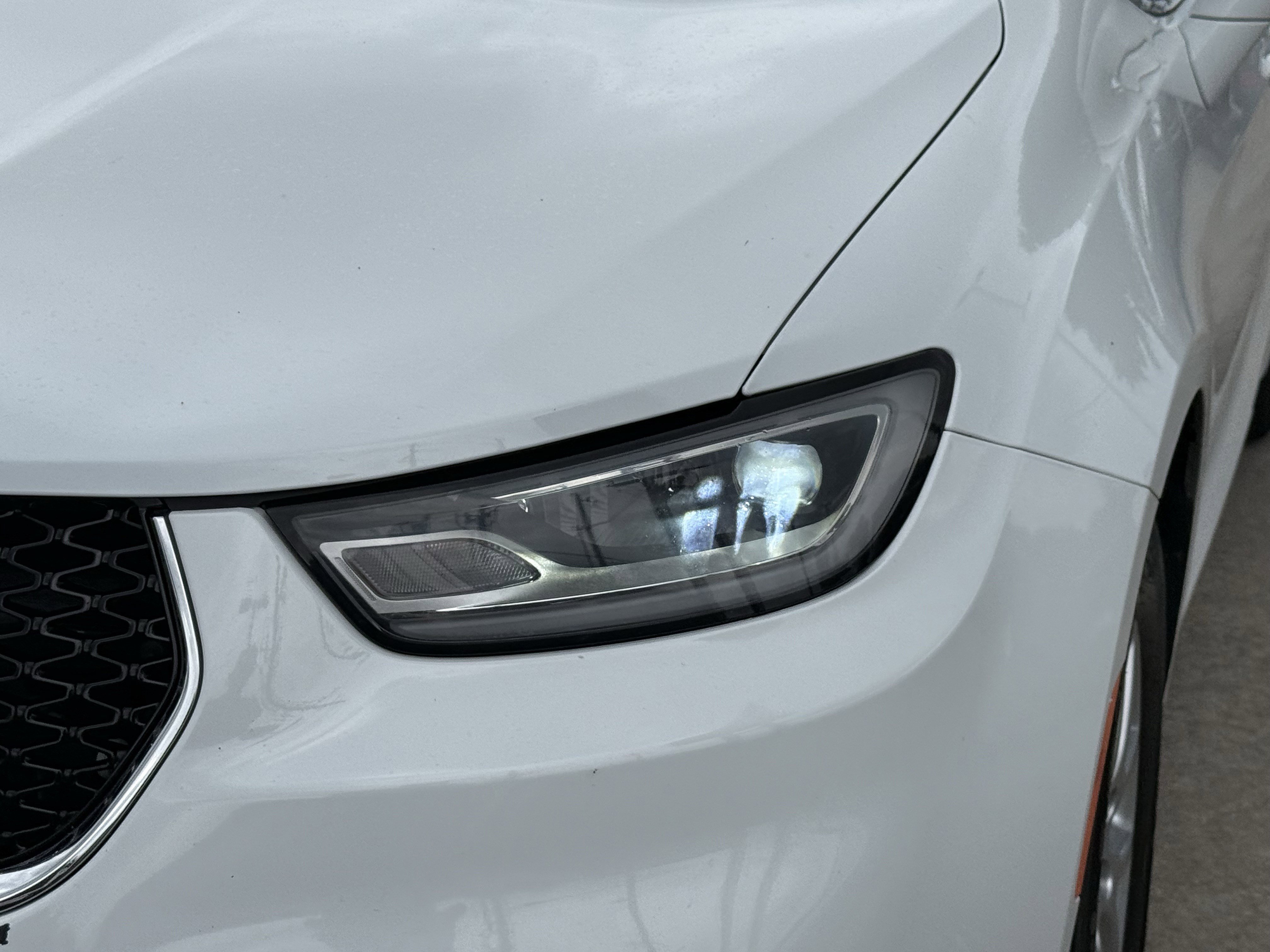 Used 2022 Chrysler Pacifica Touring-L image 11