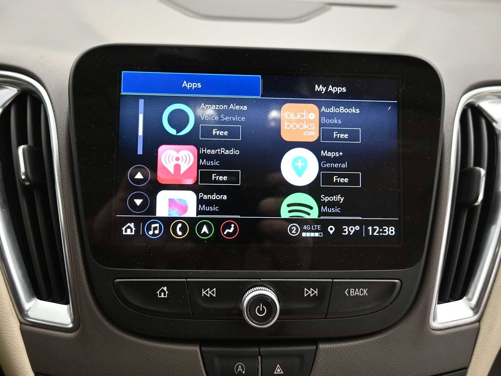 Used 2024 Chevrolet Malibu LT image 19