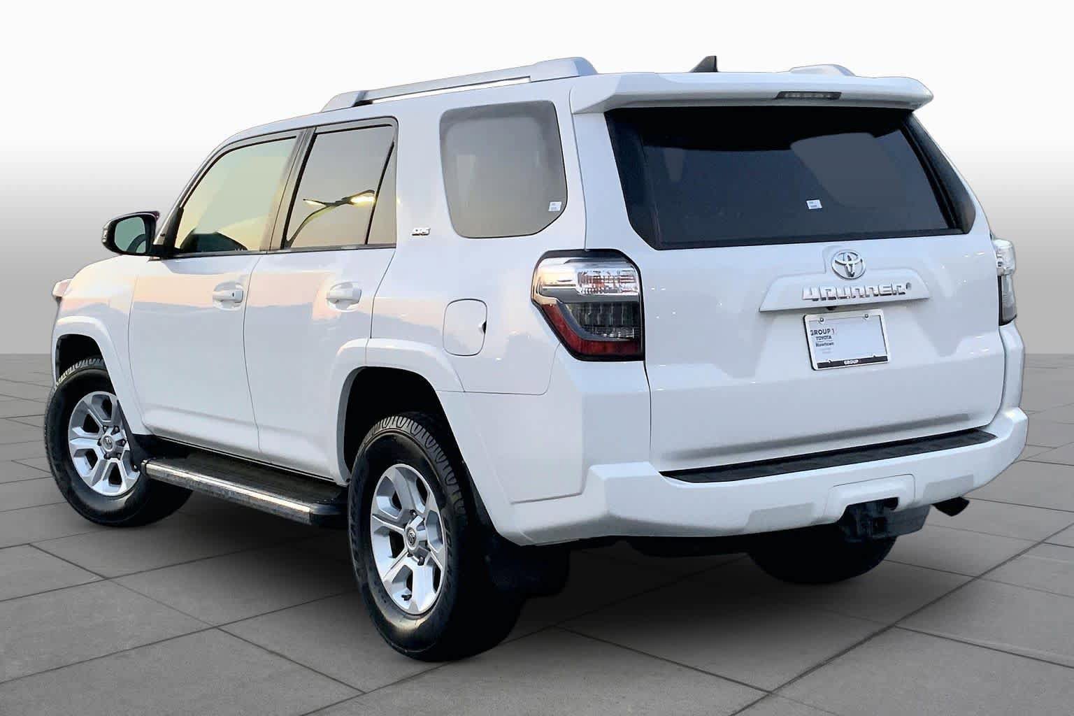 Used 2017 Toyota 4Runner SR5 Premium RWD image 12