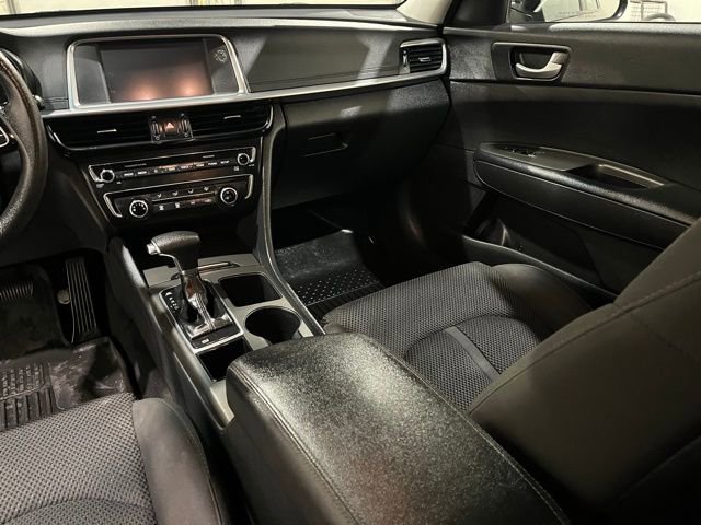 Used 2020 Kia Optima LX image 18