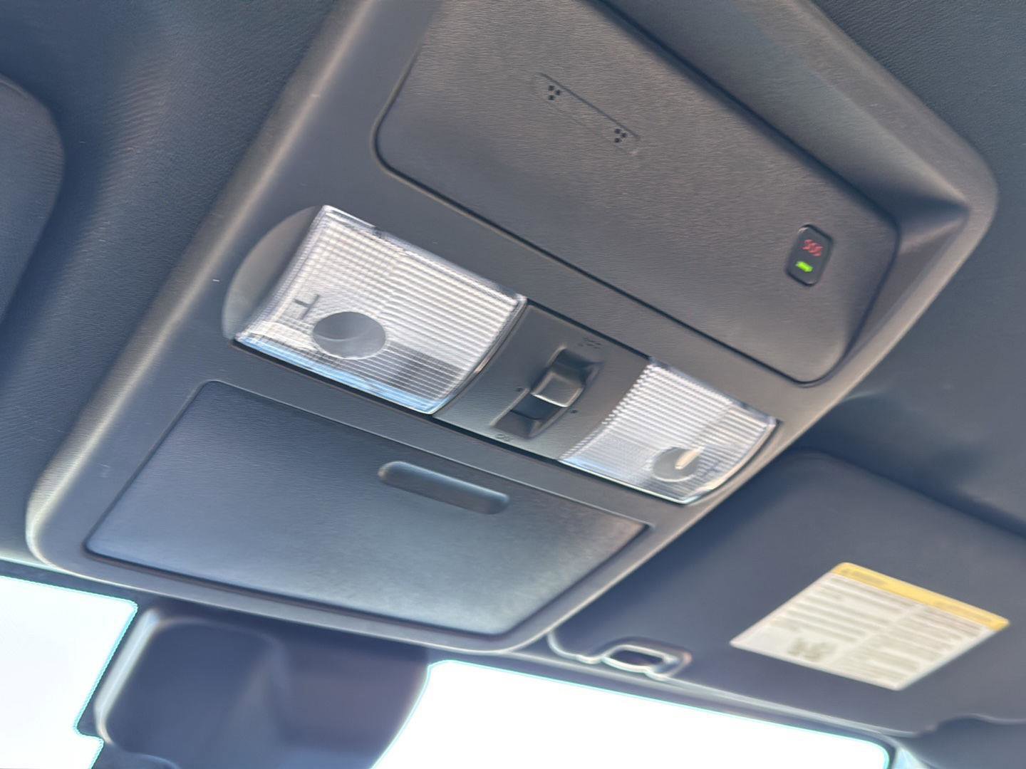 Used 2022 Nissan Frontier PRO-4X image 32