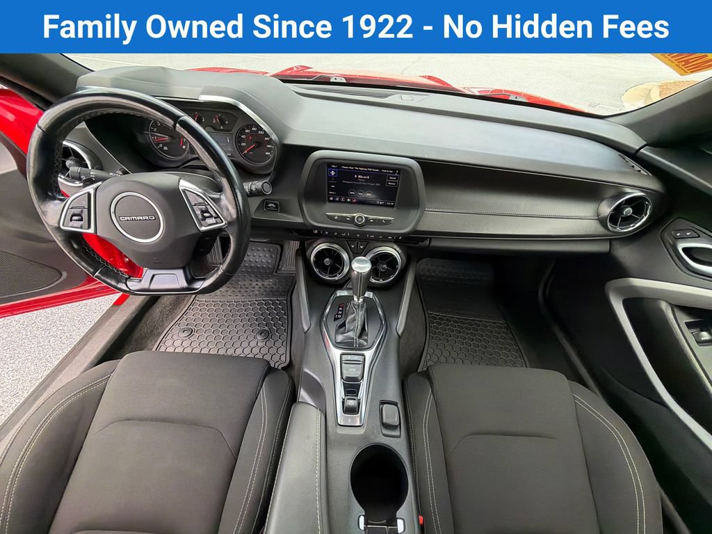 Used 2022 Chevrolet Camaro LT RWD image 18