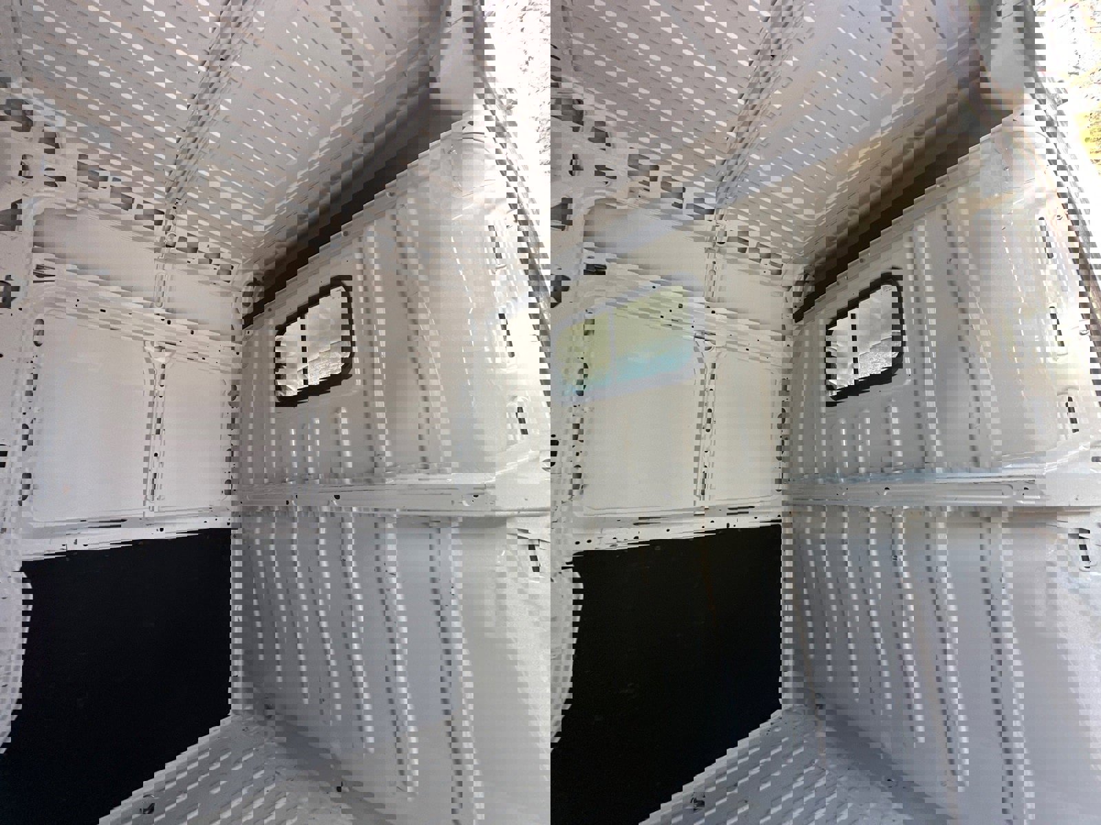 Used 2024 RAM ProMaster 2500 image 17