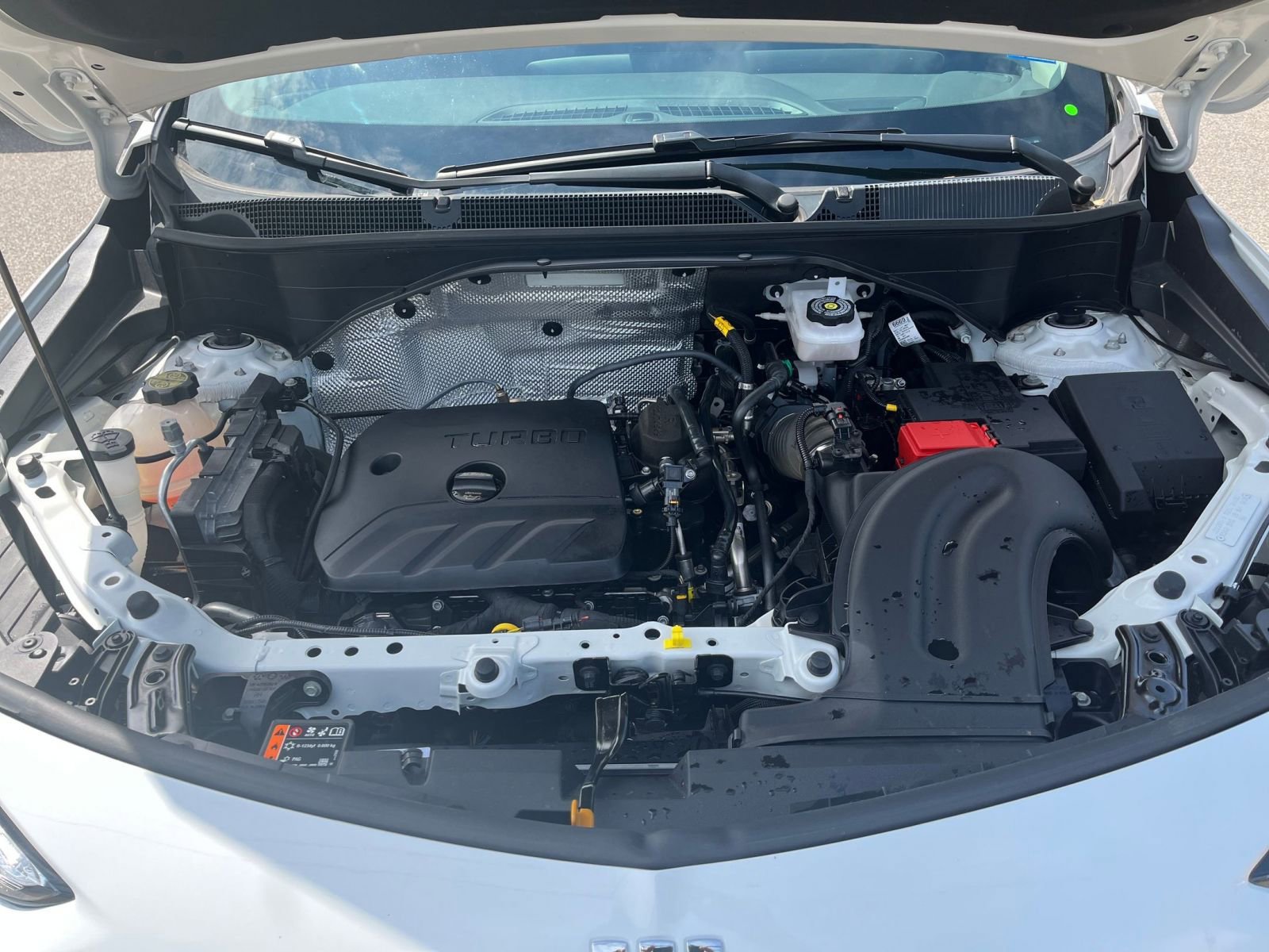 Used 2025 Buick Encore GX Preferred FWD image 31