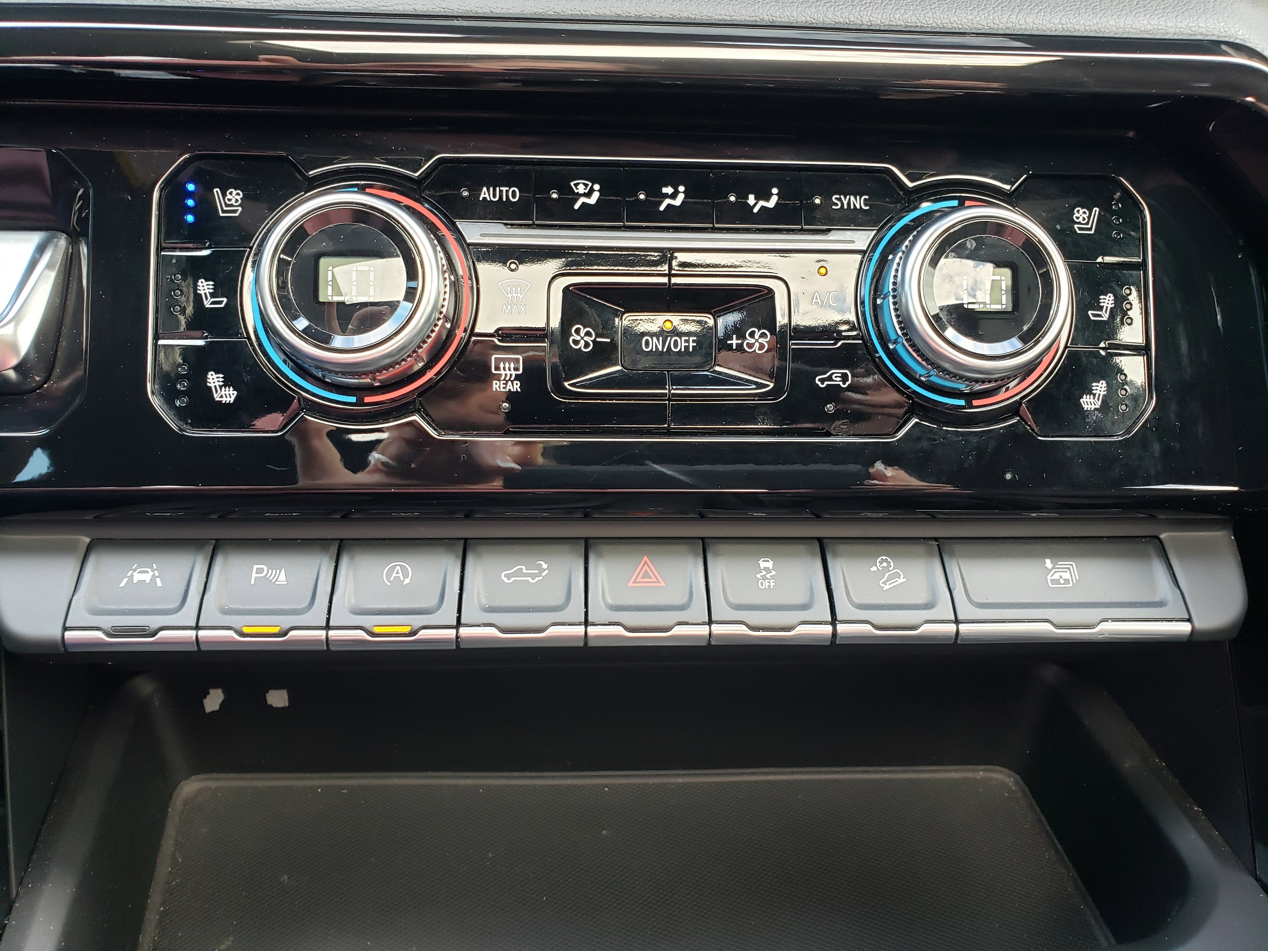 Used 2022 GMC Sierra 1500 AT4 w/ AT4 Premium Package image 23