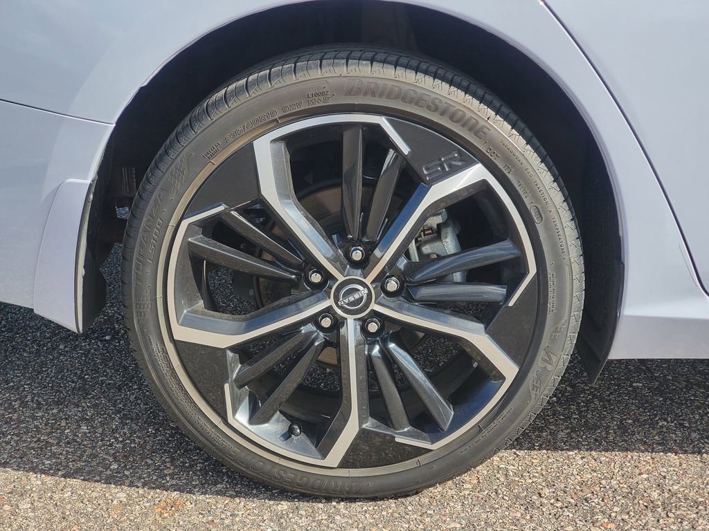 Used 2023 Nissan Altima 2.5 SR AWD/4WD image 5