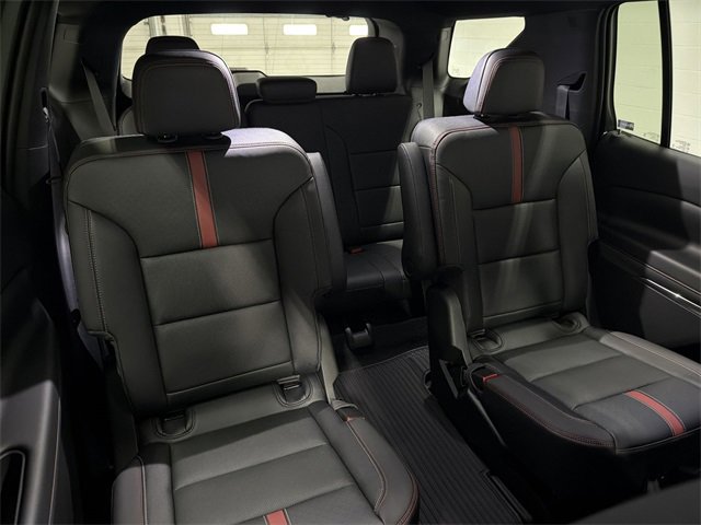 New 2026 Chevrolet Traverse RS w/ LPO, Floor Liner Package image 18
