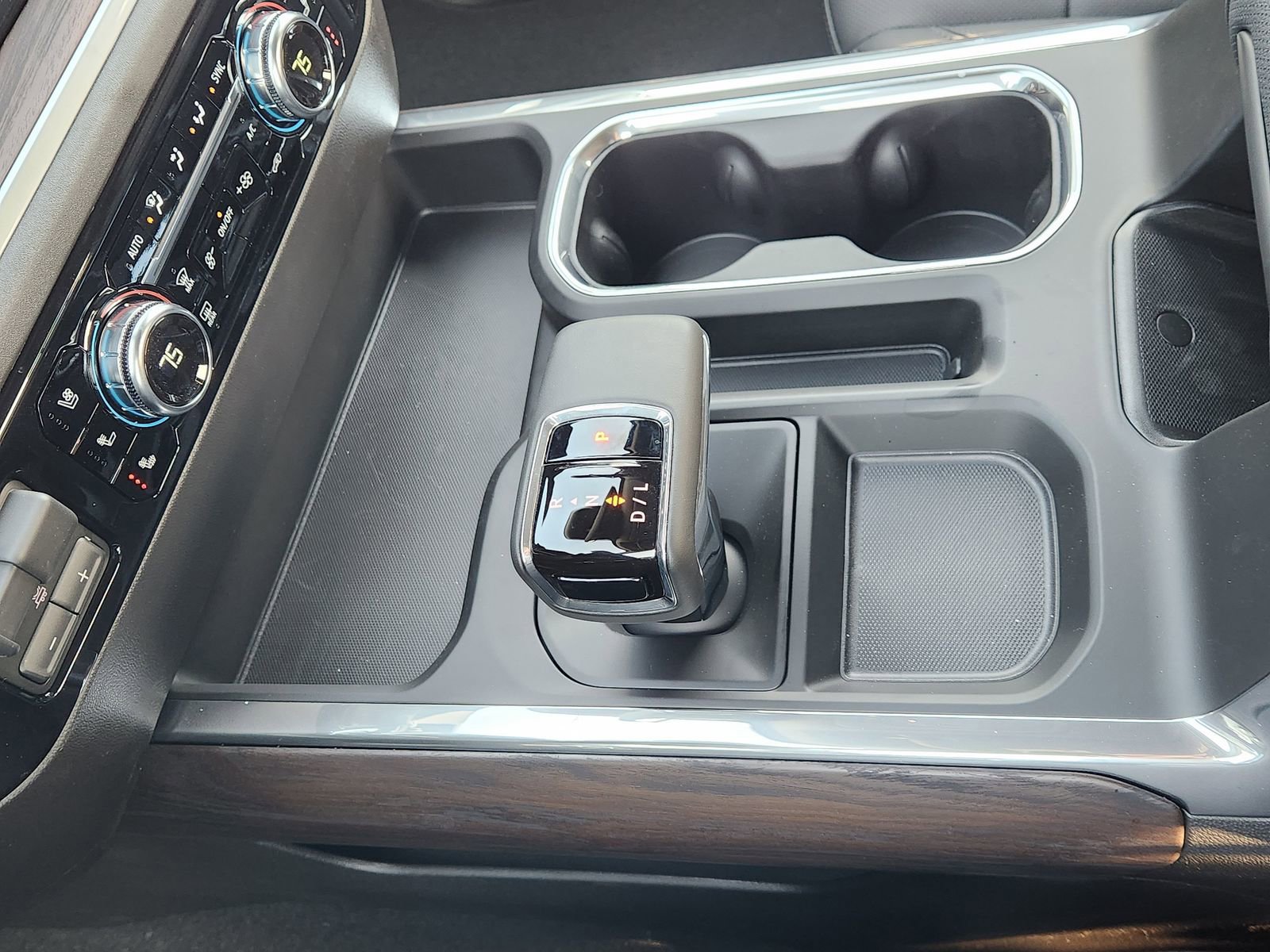 New 2026 GMC Sierra 1500 SLT AWD/4WD image 25