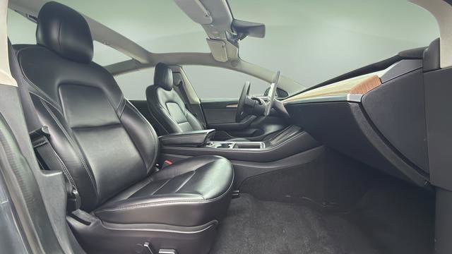 Used 2021 Tesla Model 3 Standard Range Plus RWD image 11