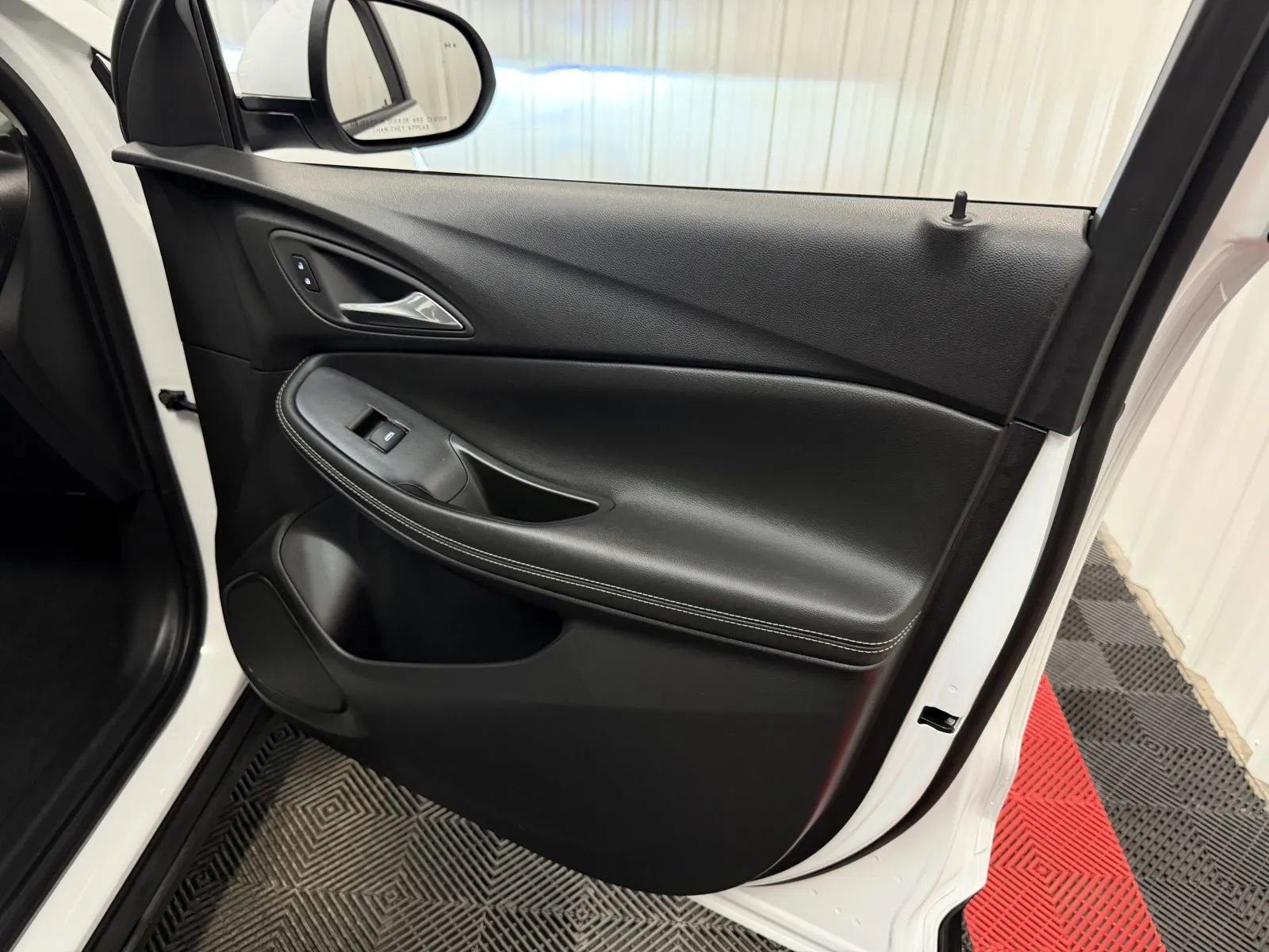 Used 2025 Buick Encore GX Preferred image 43