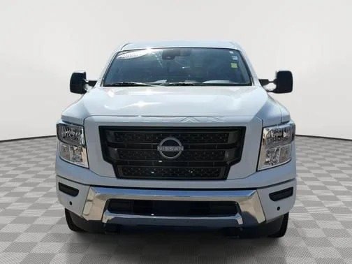 Certified 2024 Nissan Titan SV w/ SV Convenience Package AWD/4WD image 7