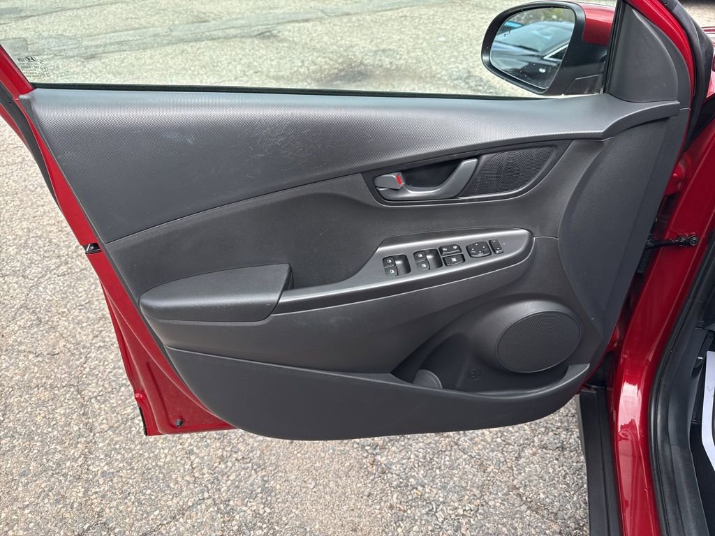 Certified 2023 Hyundai Kona SEL w/ Cargo Package AWD/4WD image 11