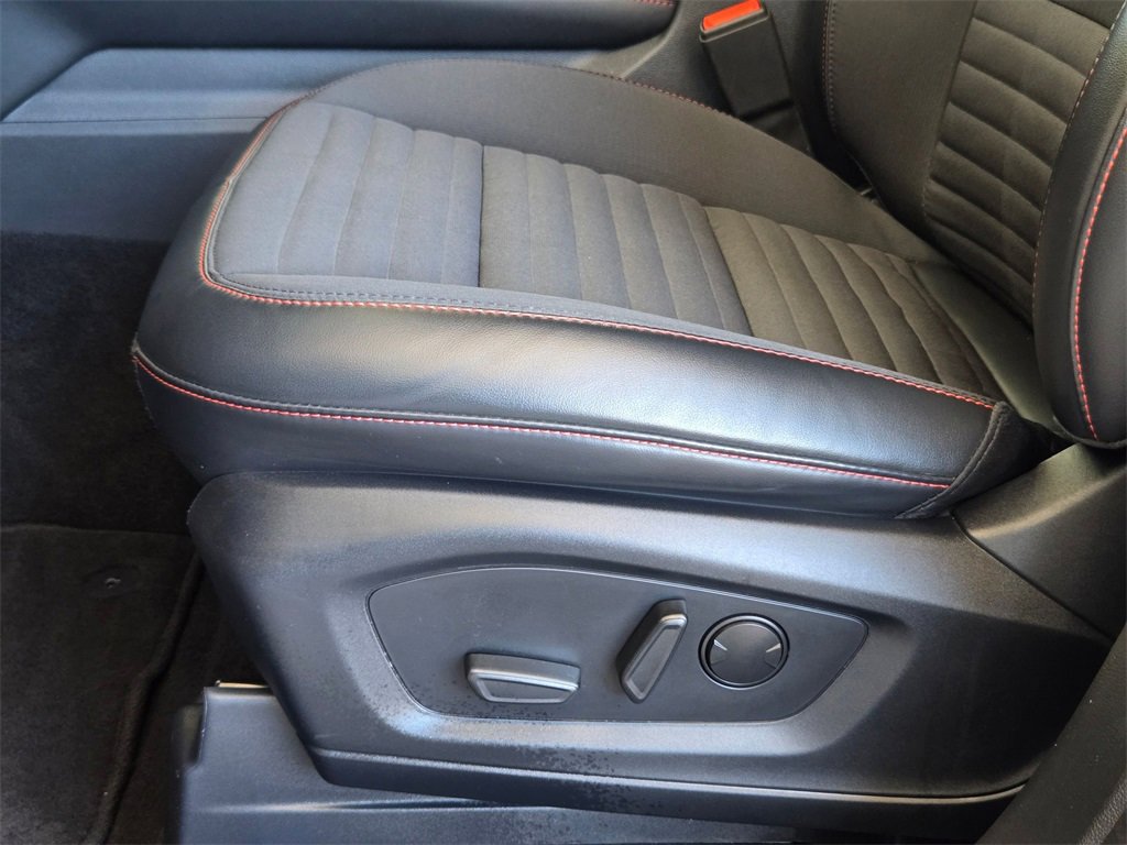 Used 2025 Ford Explorer ST-Line w/ ST-Line Street Pack image 13