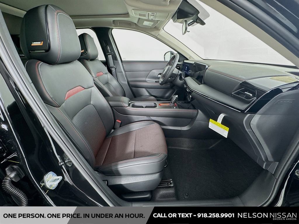 New 2025 Nissan Kicks SR w/ SR Premium Package image 28