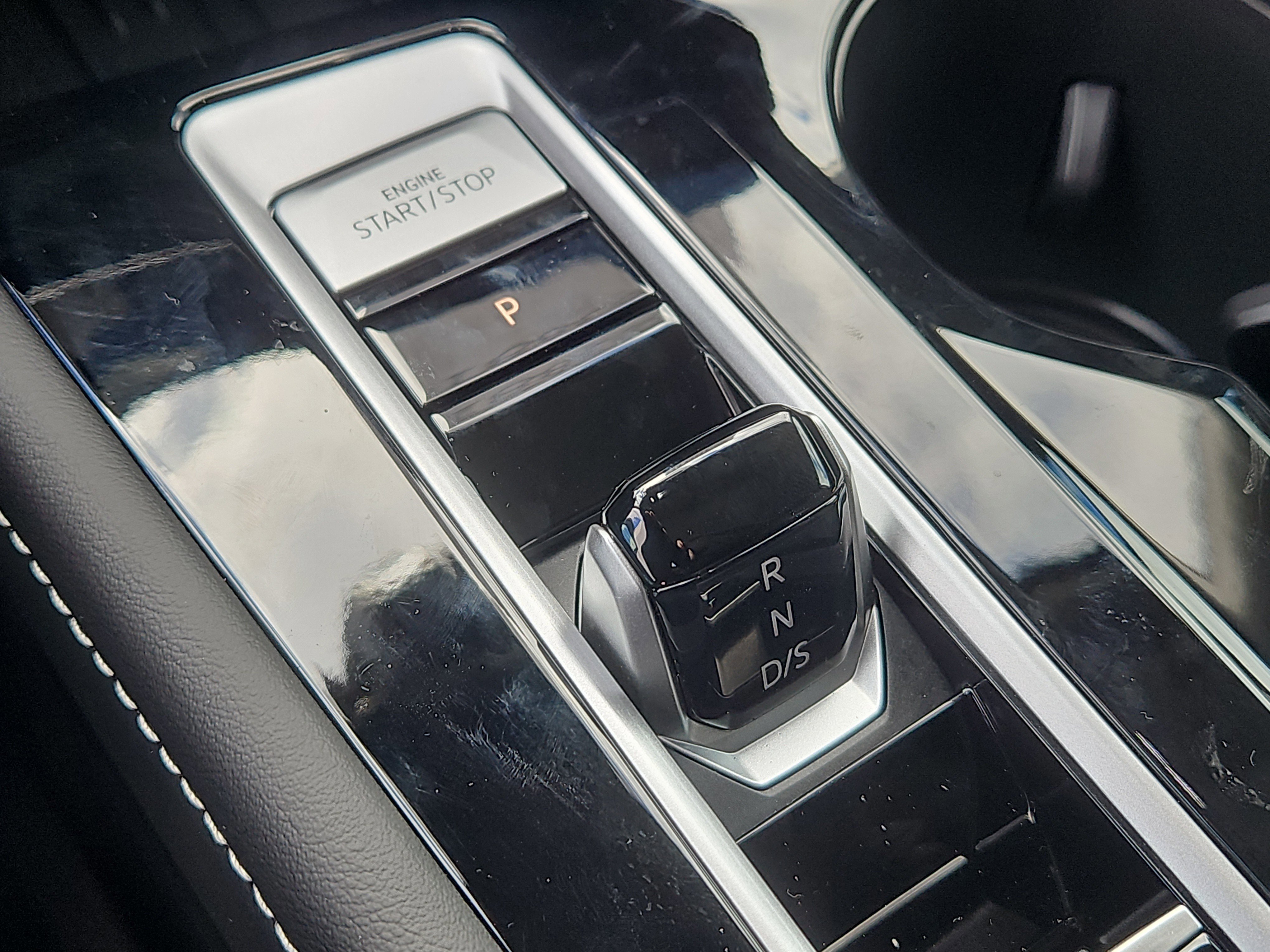 New 2026 Volkswagen Atlas SEL image 18