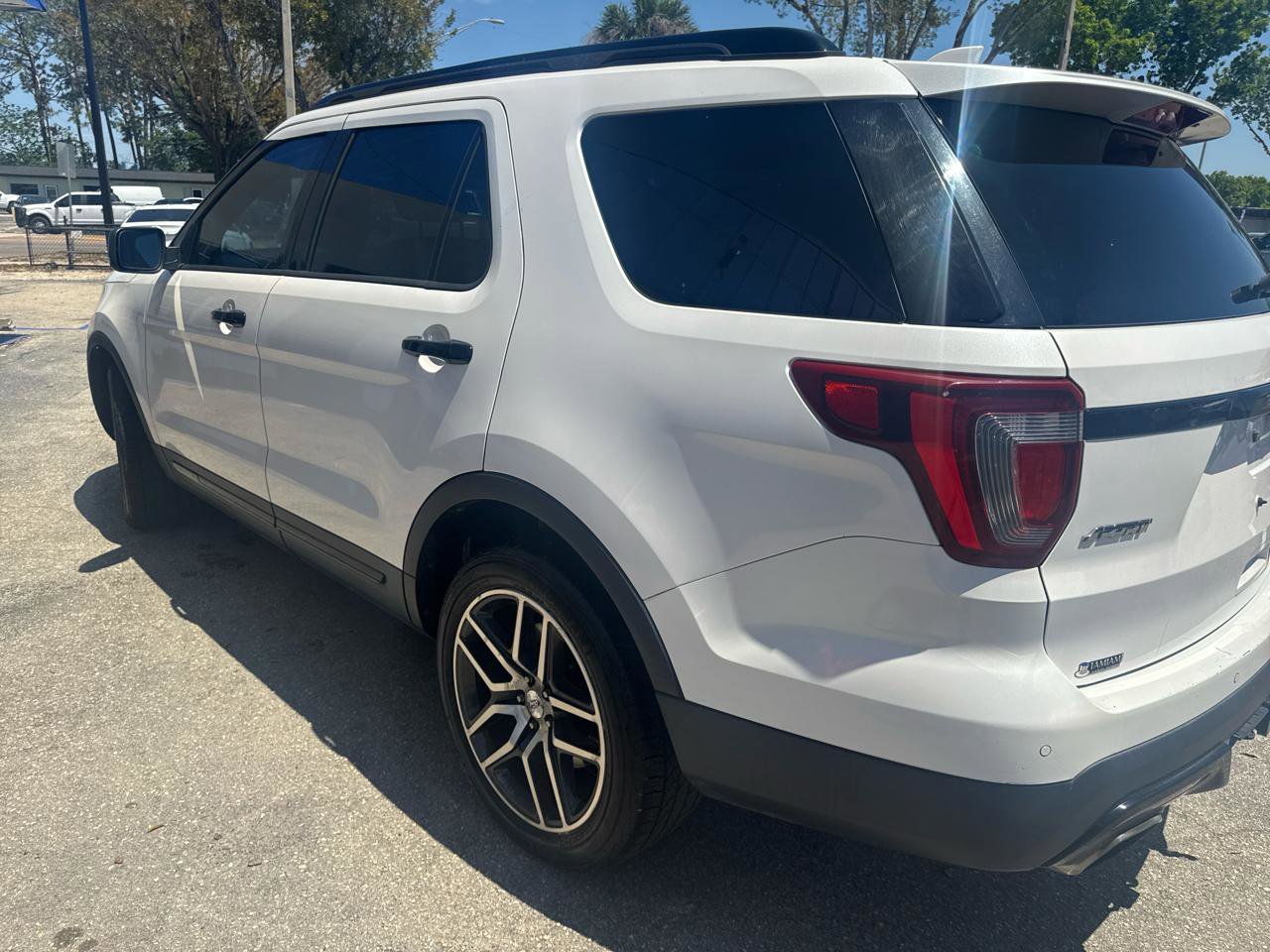 Used 2017 Ford Explorer Sport AWD/4WD image 5