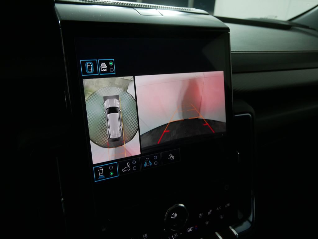 Used 2025 GMC Yukon AT4 image 32