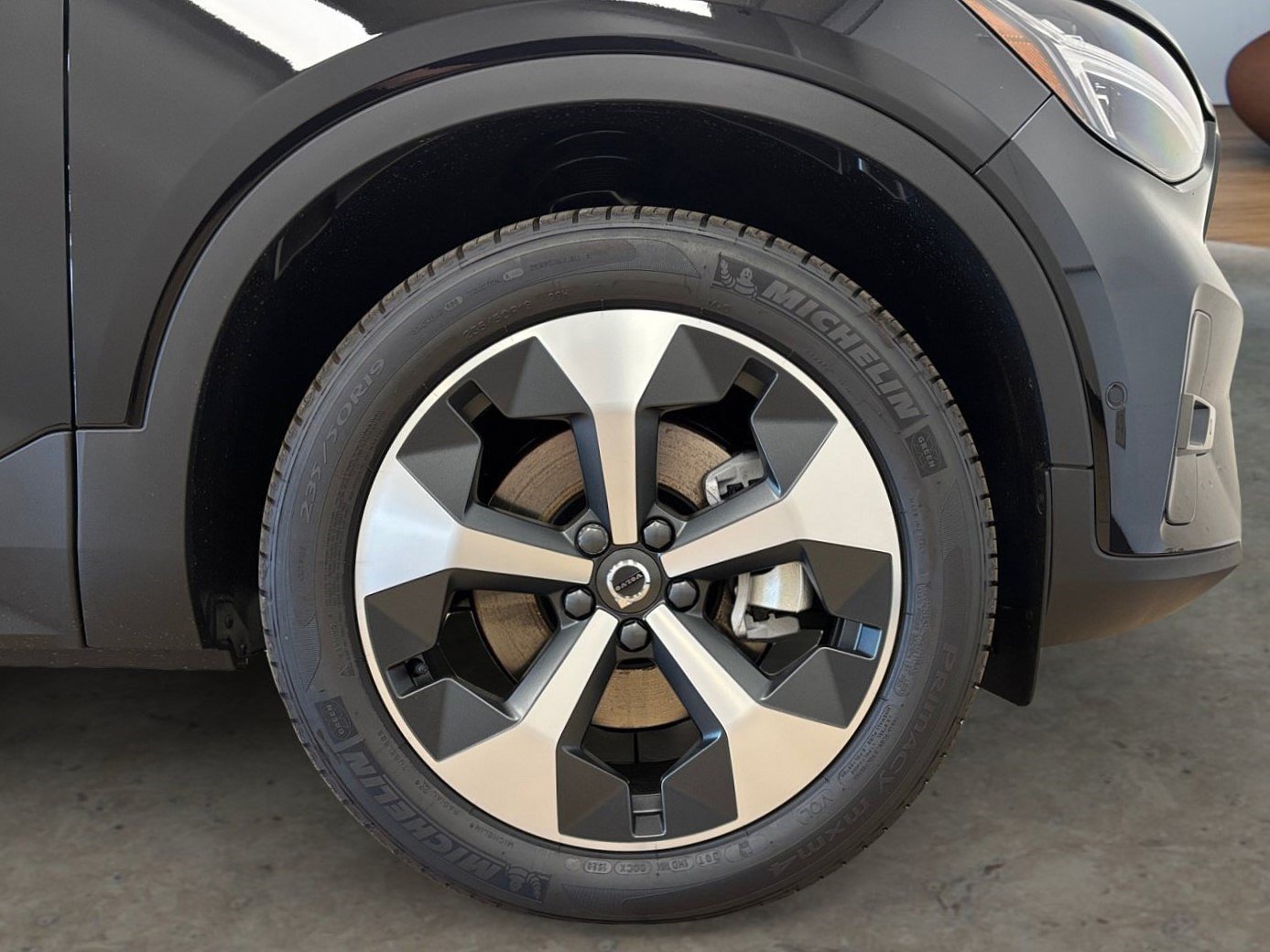 New 2026 Volvo XC40 B5 Plus AWD/4WD image 43
