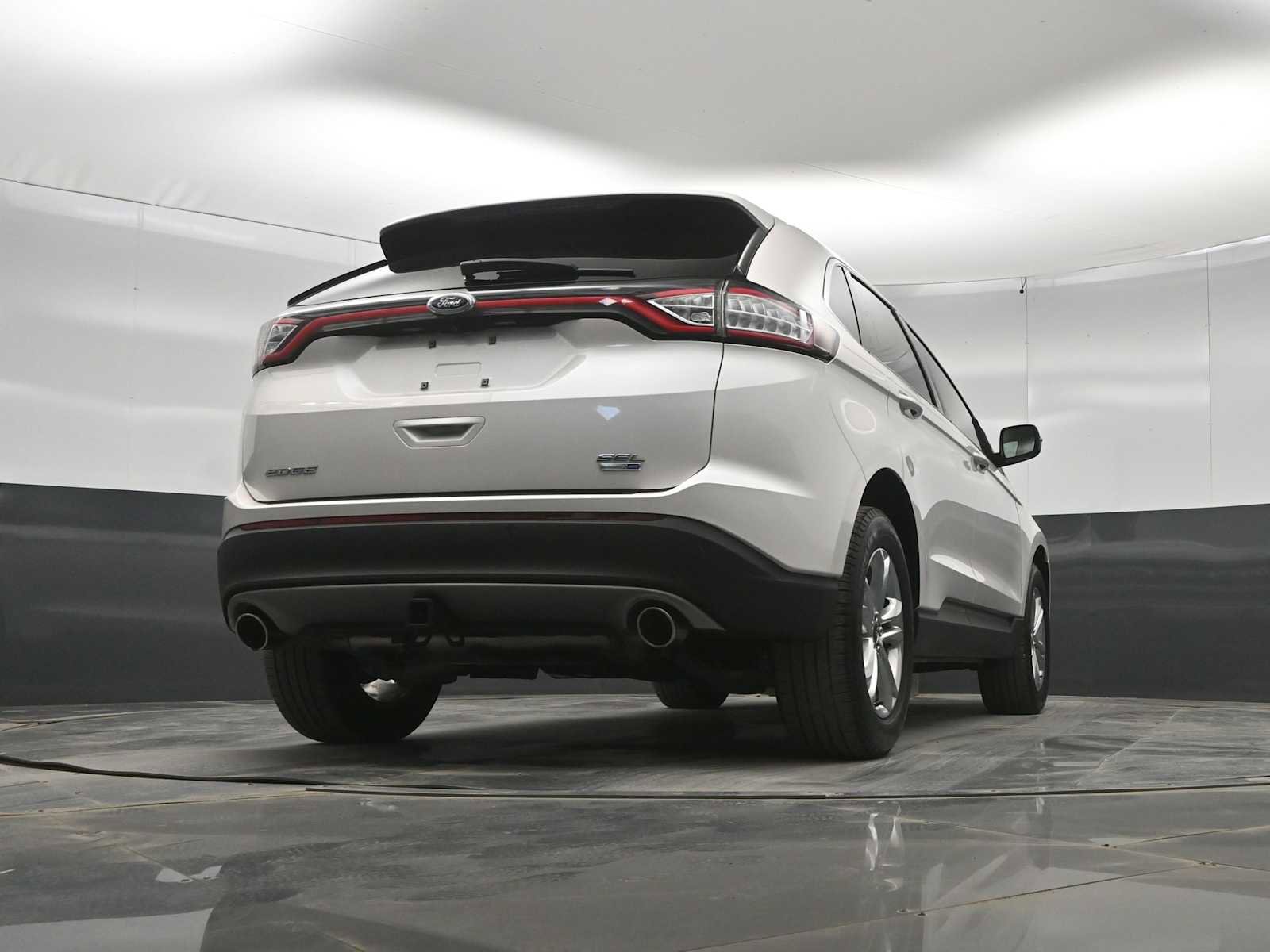 Used 2018 Ford Edge SEL w/ Equipment Group 201A image 35