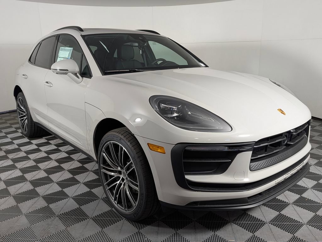 New 2026 Porsche Macan image 9