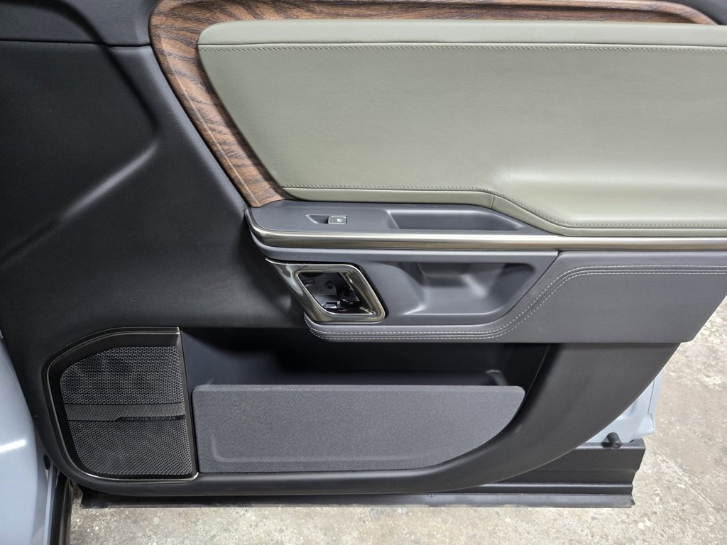 Used 2022 Rivian R1T Adventure image 48