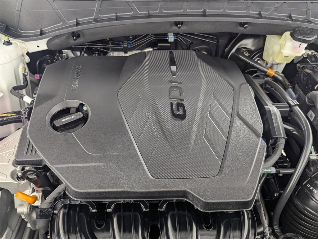 Certified 2025 Hyundai Tucson SE image 10