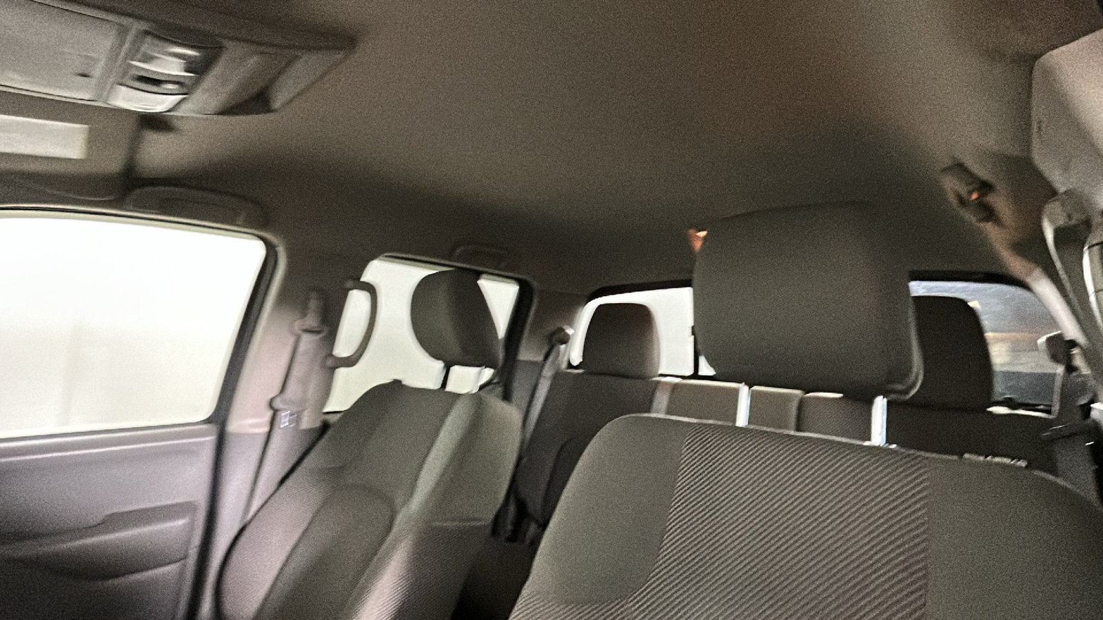 Used 2020 Nissan Frontier SV w/ Midnight Edition Floor Mats AWD/4WD image 15